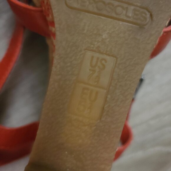 Red Wedge Leather Sandals 7.5, AEROSOLES - Picture 8 of 8